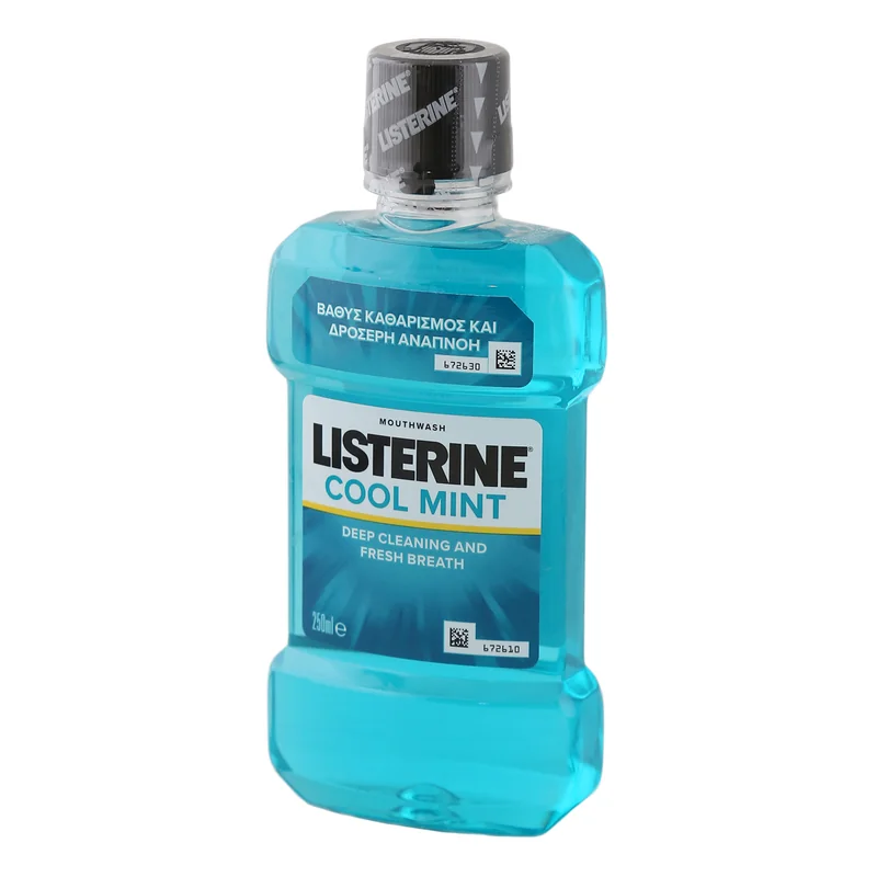 Listerine tečnost coolmint 250 ml